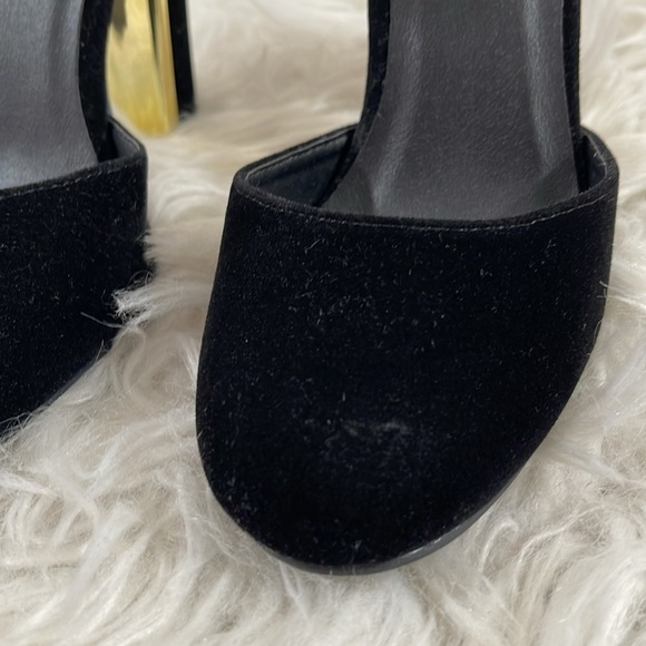 LULUS Laura Black & Gold Velvet Ankle Strap Chunky Heels Size 5 NEW - Picture 7 of 15